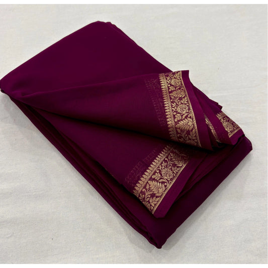 Women's Crepe Chit Pallu Solid Saree With Unstitched Blouse 5.5Mtr (Wine)